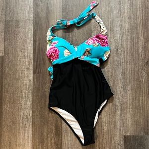 CUPSHE size S. Good condition.